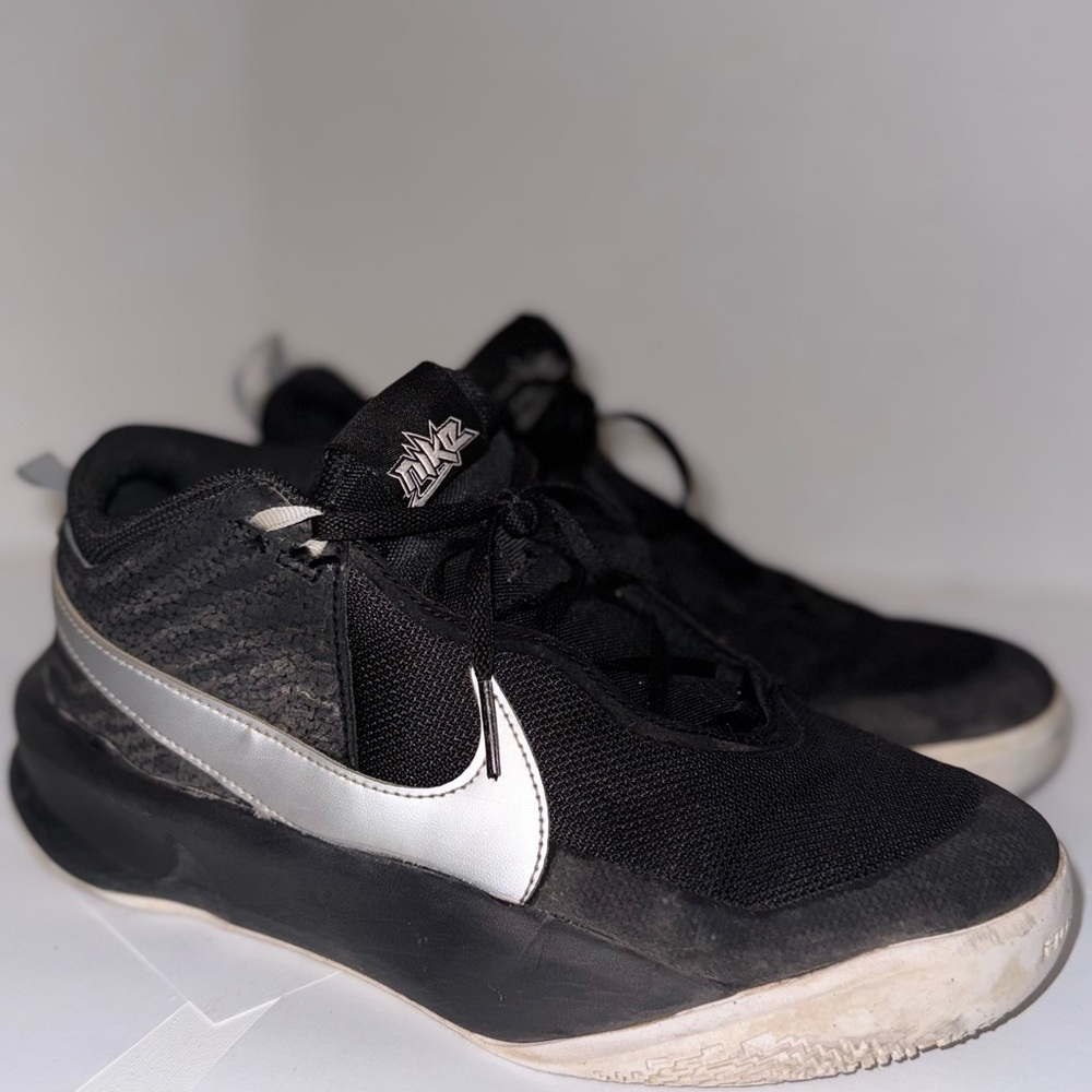 Nike Hustle D 10 size 6.5y